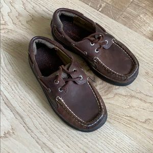 Sperrys leather shoe